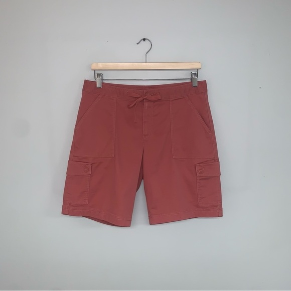 L.L. Bean Shorts‎ Women’s Size 10 US Pink Rose Chino Favourite Fit Cargo Long - Picture 2 of 8